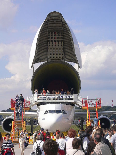 450px-Airbus_Beluga_A300-600ST_open.jpg