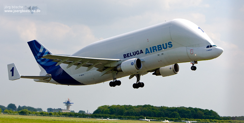 Airbus-Beluga-Nr1-Start-auf-Startbahn_L3933.jpg